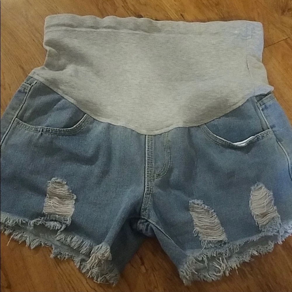 Maternity Shorts Medium